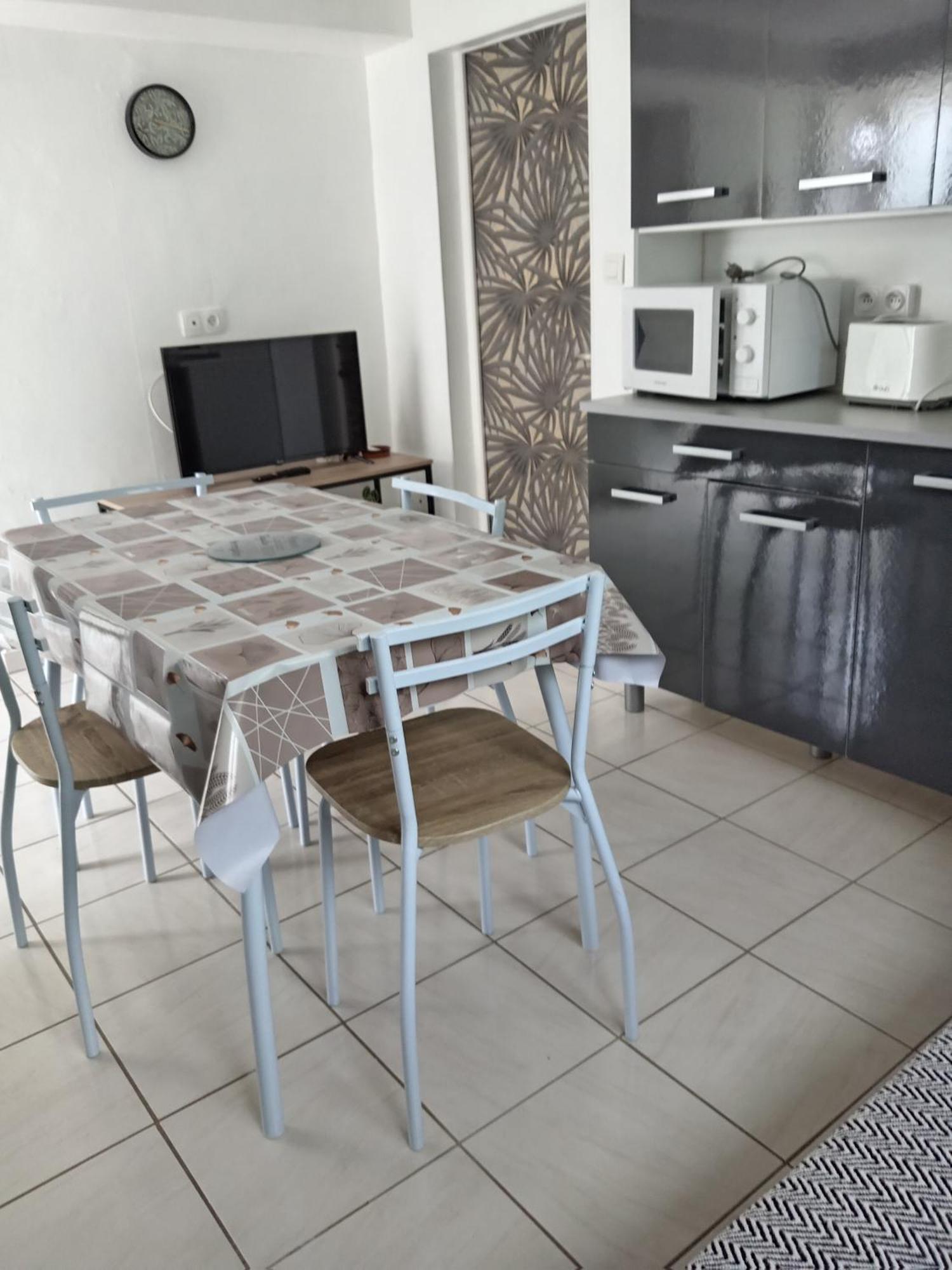 Location Saisonniere Cozes Exterior foto