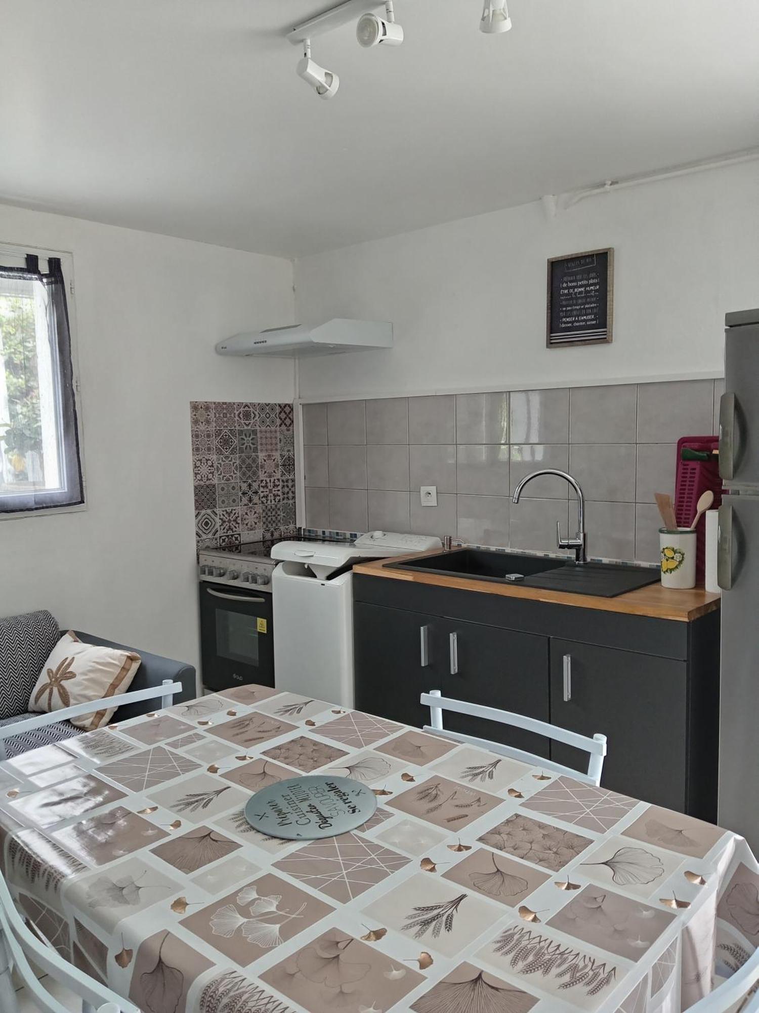 Location Saisonniere Cozes Exterior foto